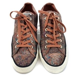 Women's Converse Mountain Landscape Shoes Size 10 M